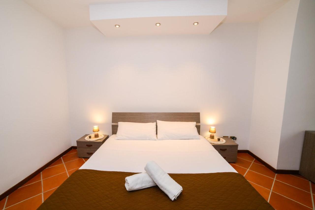 Loft Free Parking Agli Ulivi Moderno E Spazioso Peschiera del Garda Exteriör bild